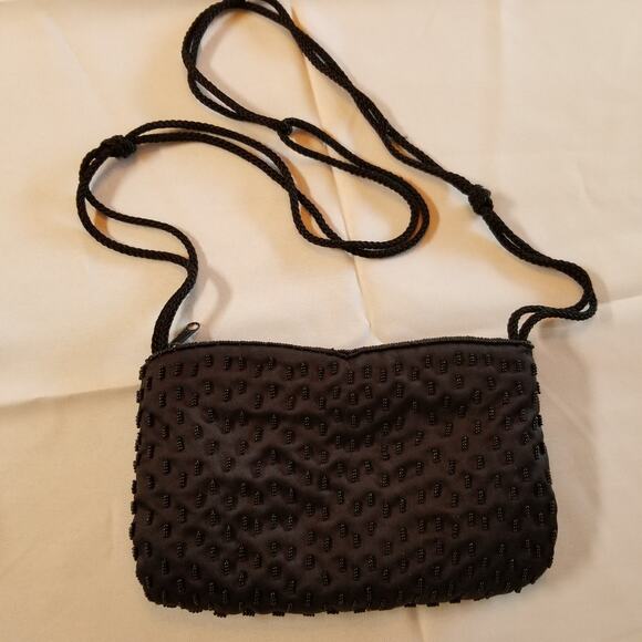 Made in Macau 9x6 inches black , red and gold seed beads excellent condition - Picture 5 of 9